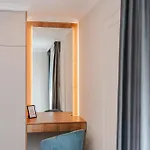 Apartment Cometei 2 *
