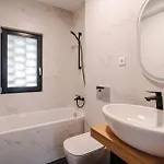 Cometei 2 Apartment *