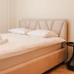 Cometei 2 Apartment *