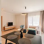 Cometei 2 Apartment