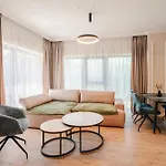 Cometei 2 Apartment *