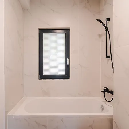 アパート Cometei 2 *