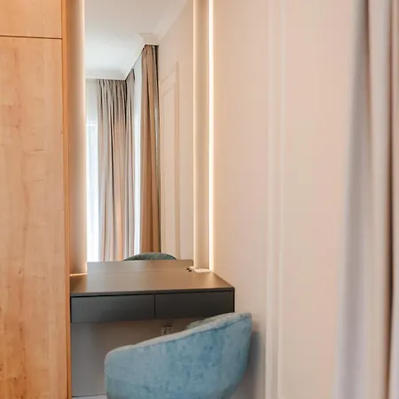 Cometei 2 Apartament *