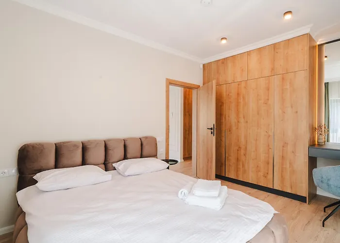 Apartament Cometei 2 *