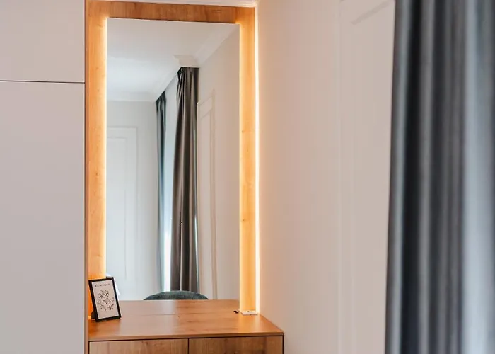 Apartament Cometei 2 *