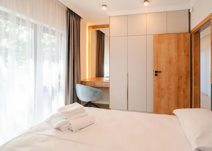 Cometei 2 Apartament