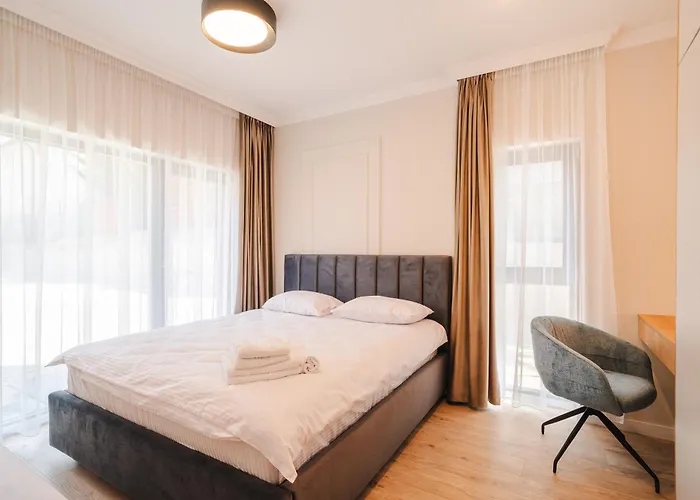 Apartament Cometei 2