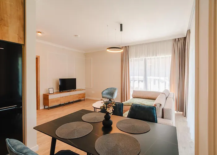 Cometei 2 Apartament